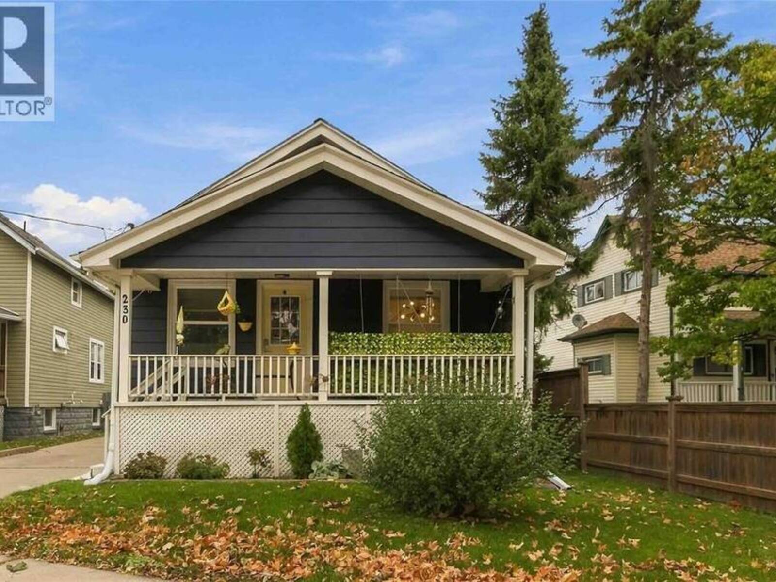230 ONTARIO STREET, Sarnia, Ontario N7T 1L4