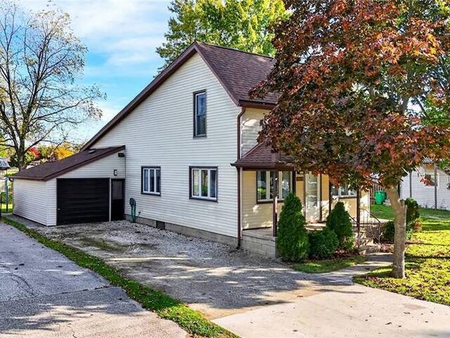4076 FLORENCE AVENUE Petrolia Ontario, N0N 1R0 - 4 Bedrooms Home For Sale