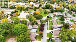 880 CHAMPLAIN ROAD | Sarnia Ontario | Slide Image Thirty-one