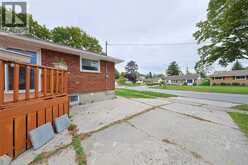 880 CHAMPLAIN ROAD | Sarnia Ontario | Slide Image Twenty-eight
