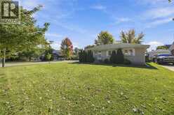 913 WEDGEWOOD AVENUE | Sarnia Ontario | Slide Image Three