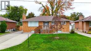 700 GUTHRIE DRIVE | Sarnia Ontario | Slide Image One