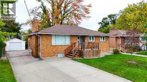 700 GUTHRIE DRIVE | Sarnia Ontario | Slide Image Two