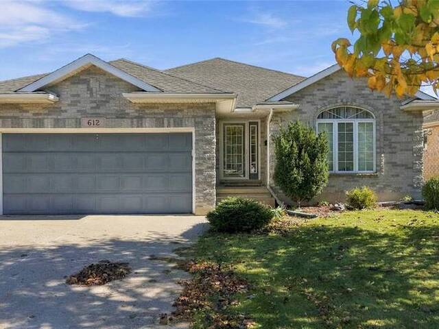 612 GRAYCLIFF DRIVE Sarnia Ontario, N7S 6M3 - 6 Bedrooms Home For Sale