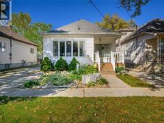 272 BRIGHT STREET Sarnia Ontario, N7T 4G1