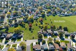 477 TREEWOOD CRESCENT | Sarnia Ontario | Slide Image Thirty