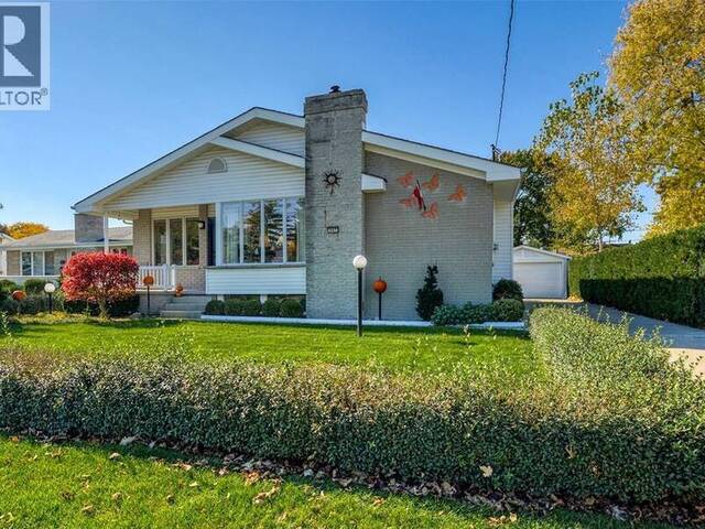 997 HOLLANDS AVENUE Sarnia Ontario, N7S 3C3 - 3 Bedrooms Home For Sale