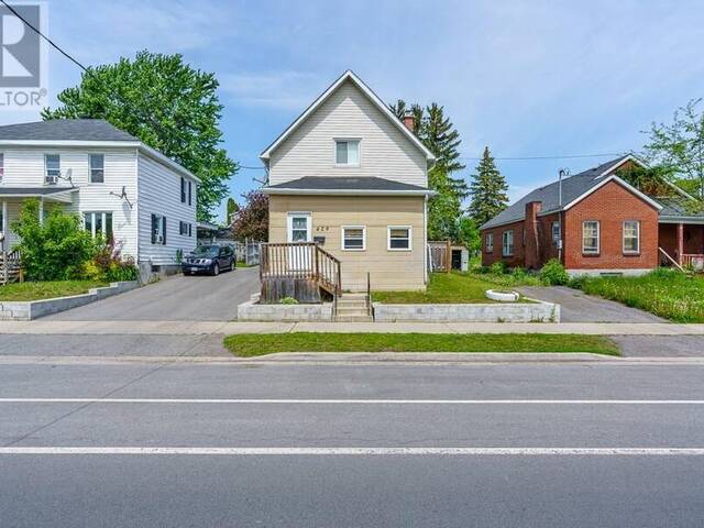 429 FIFTH STREET Cornwall Ontario, K6H 2M4