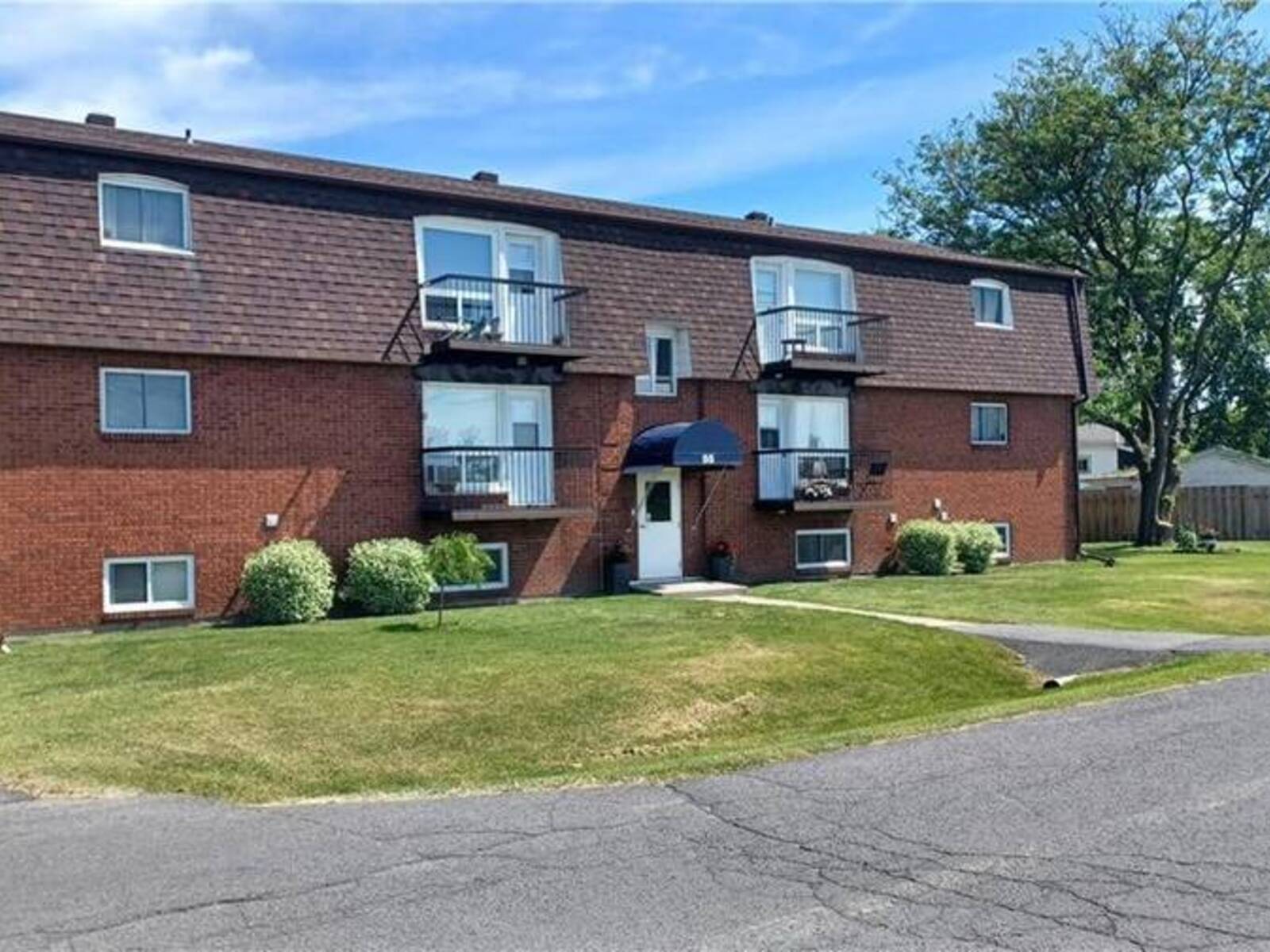 55 RACE STREET UNIT#2, Cornwall, Ontario K6H 1G7