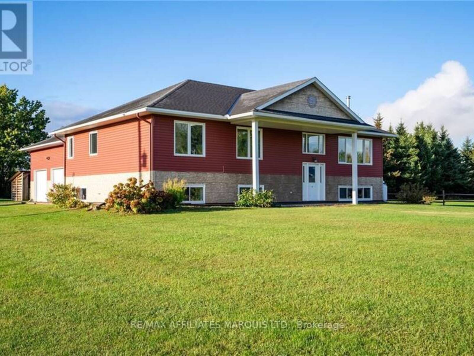 5269 MACLEOD ROAD, South Stormont, Ontario K0C 1M0