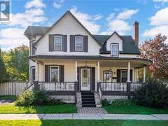 38 ELM STREET Cornwall Ontario, K6J 1E5