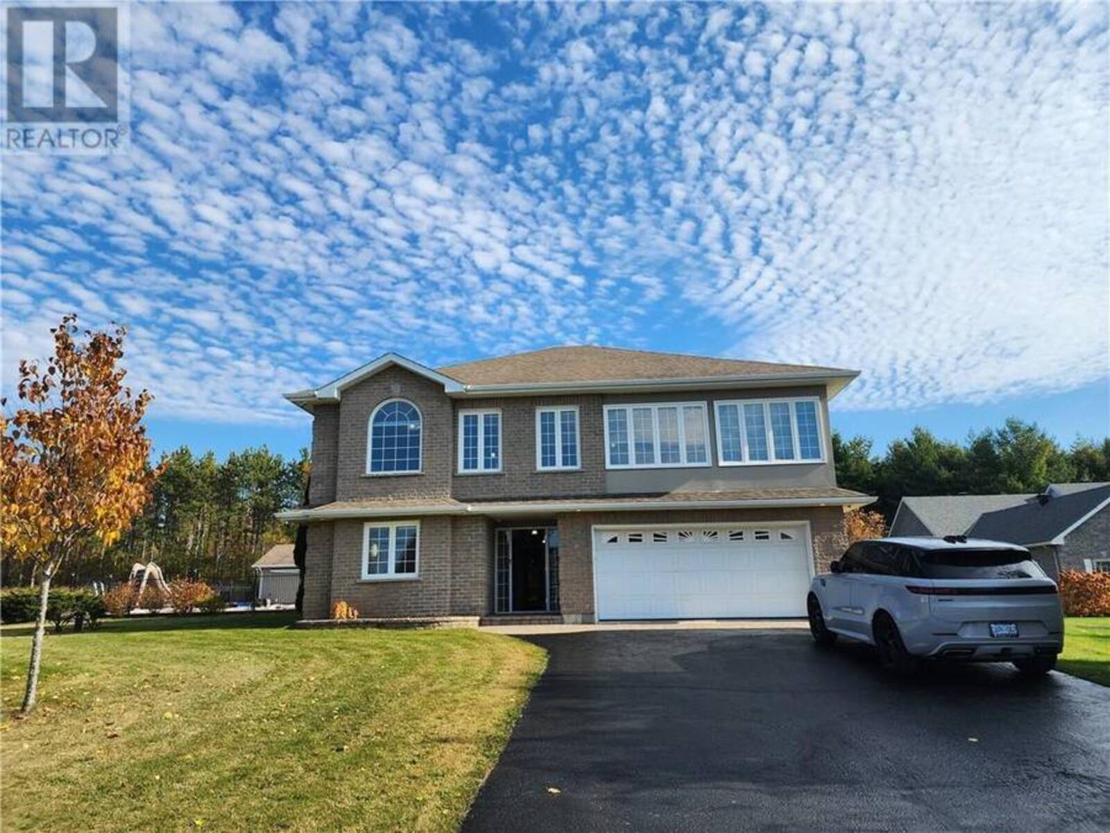 6547 SAPPHIRE DRIVE, Cornwall, Ontario K6H 7J1