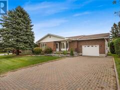 127 HOME AVENUE Vankleek Hill Ontario, K0B 1R0