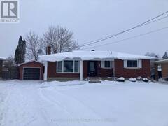 821 HALDIMAND CRESCENT Cornwall Ontario, K6H 5C9