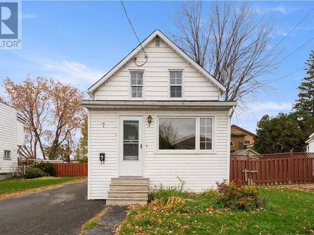 7 ALICE STREET Cornwall Ontario, K6H 4R4