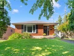 1217 OSBORNE AVENUE Cornwall Ontario, K6J 1L2