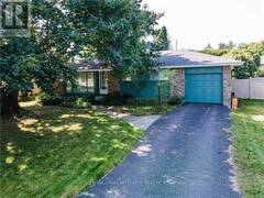 49 ELMSLEY CRESCENT Bells Corners and South to Fallowfield Ontario, K2H 6T9