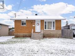 1116 GRAND AVENUE Cornwall Ontario, K6H 4T5