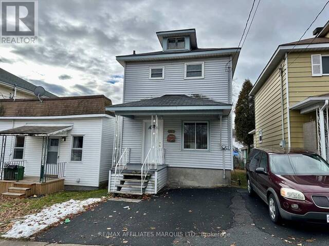 112 CARLETON STREET Cornwall Ontario, K6H 4X2