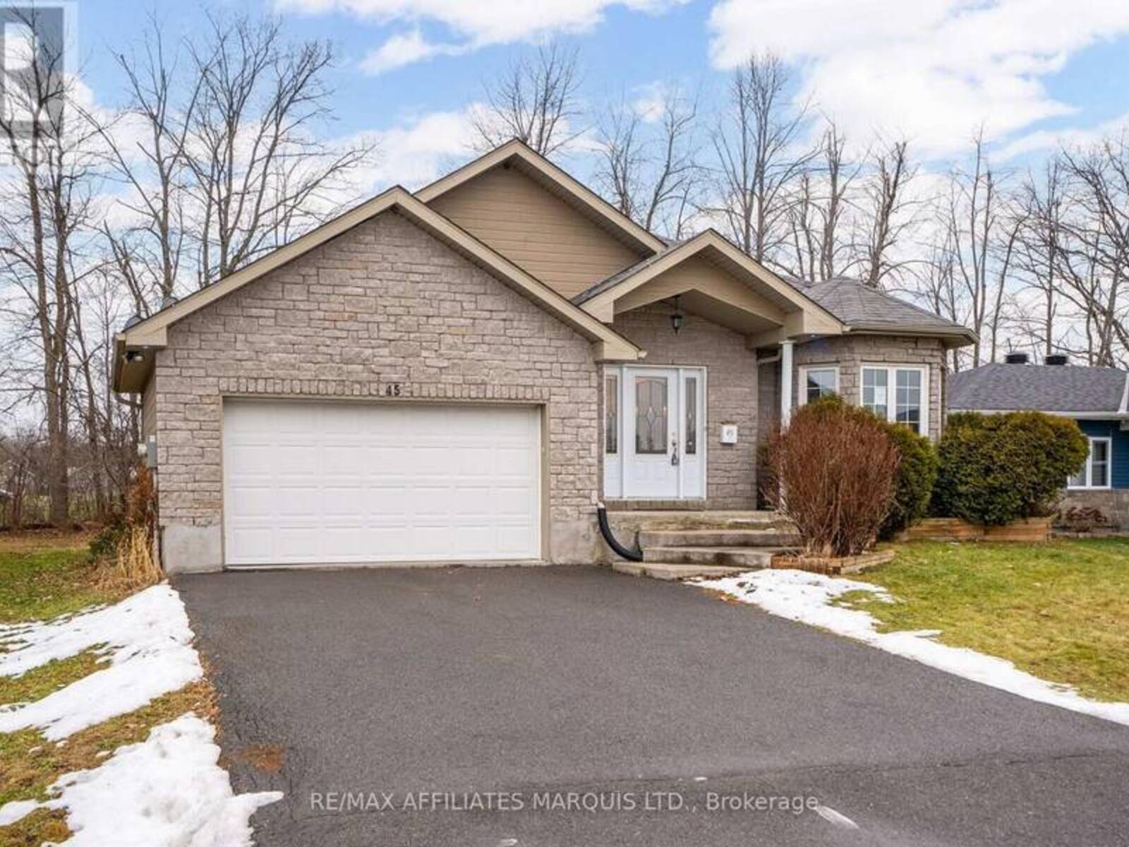 45 ABAGAIL CRESCENT, Long Sault, Ontario K0C 1P0