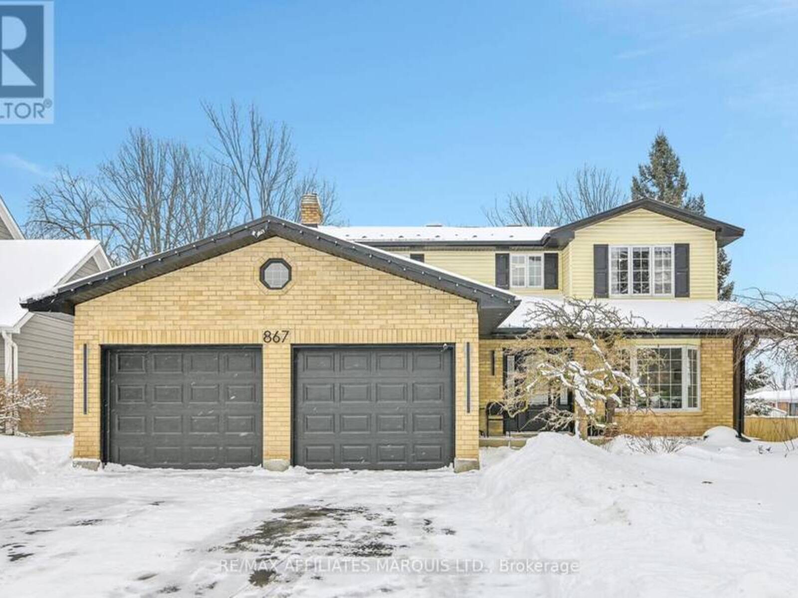 867 CHELSEA CRESCENT, Cornwall, Ontario K6H 6Y6