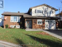 21 COLBROOK COURT Cornwall Ontario, K6H 6E4