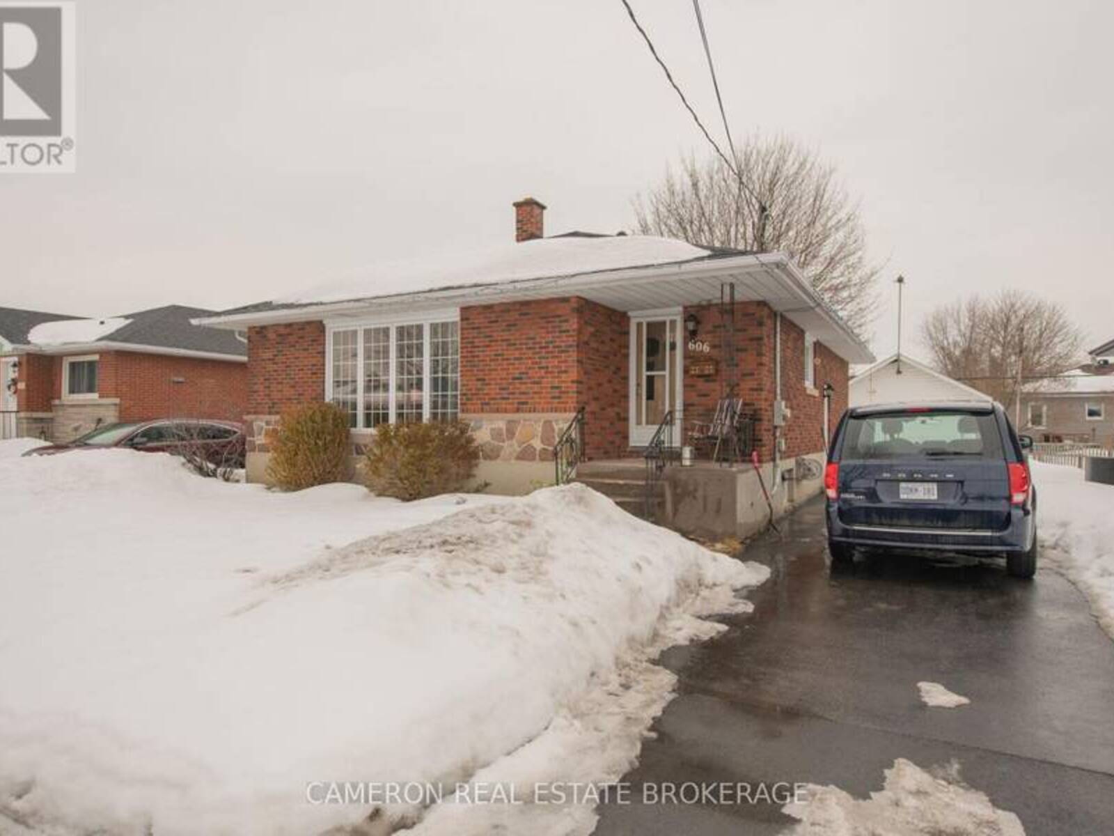 606 GUY STREET, Cornwall, Ontario K6H 4V8