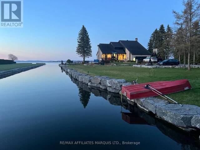 20214 COUNTY RD 2 ROAD South Glengarry Ontario, K0C 2E0 - 6 Bedrooms Waterfront Home For sale