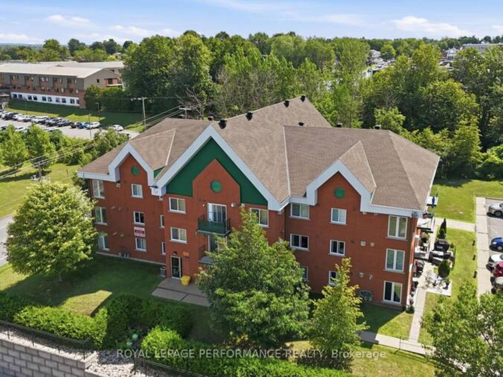 122 - 1101 CLEMENT STREET, Hawkesbury, Ontario K6A 3P1