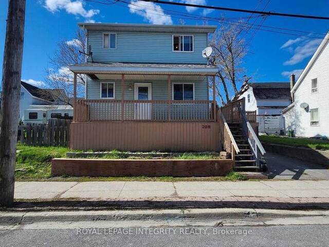 208 PRINCE ALBERT STREET Cornwall Ontario, K6H 1J7 - 6 Bedrooms Home For Sale