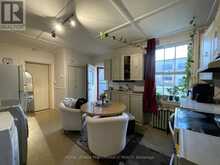 402 PITT STREET | Cornwall Ontario | Slide Image Ten
