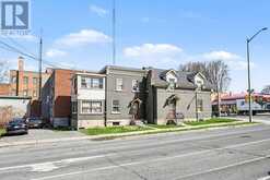 402 PITT STREET | Cornwall Ontario | Slide Image Three