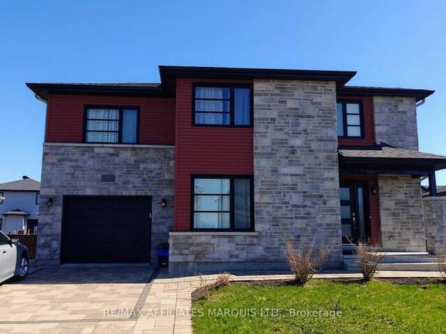 369 BELFORT CRESCENT Cornwall Ontario, K6H 0H4 - 5 Bedrooms Home For Sale
