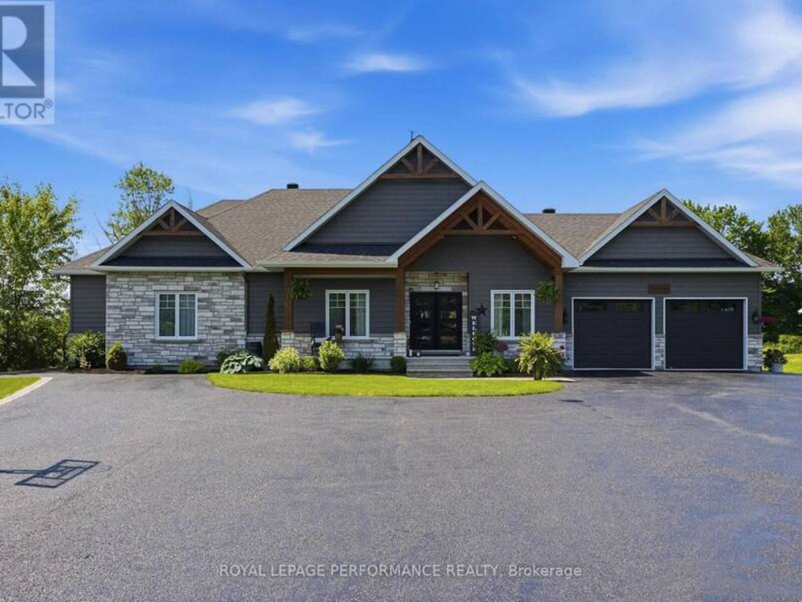 1560 SANDY HILL ROAD, Hawkesbury, Ontario K6A 2R2