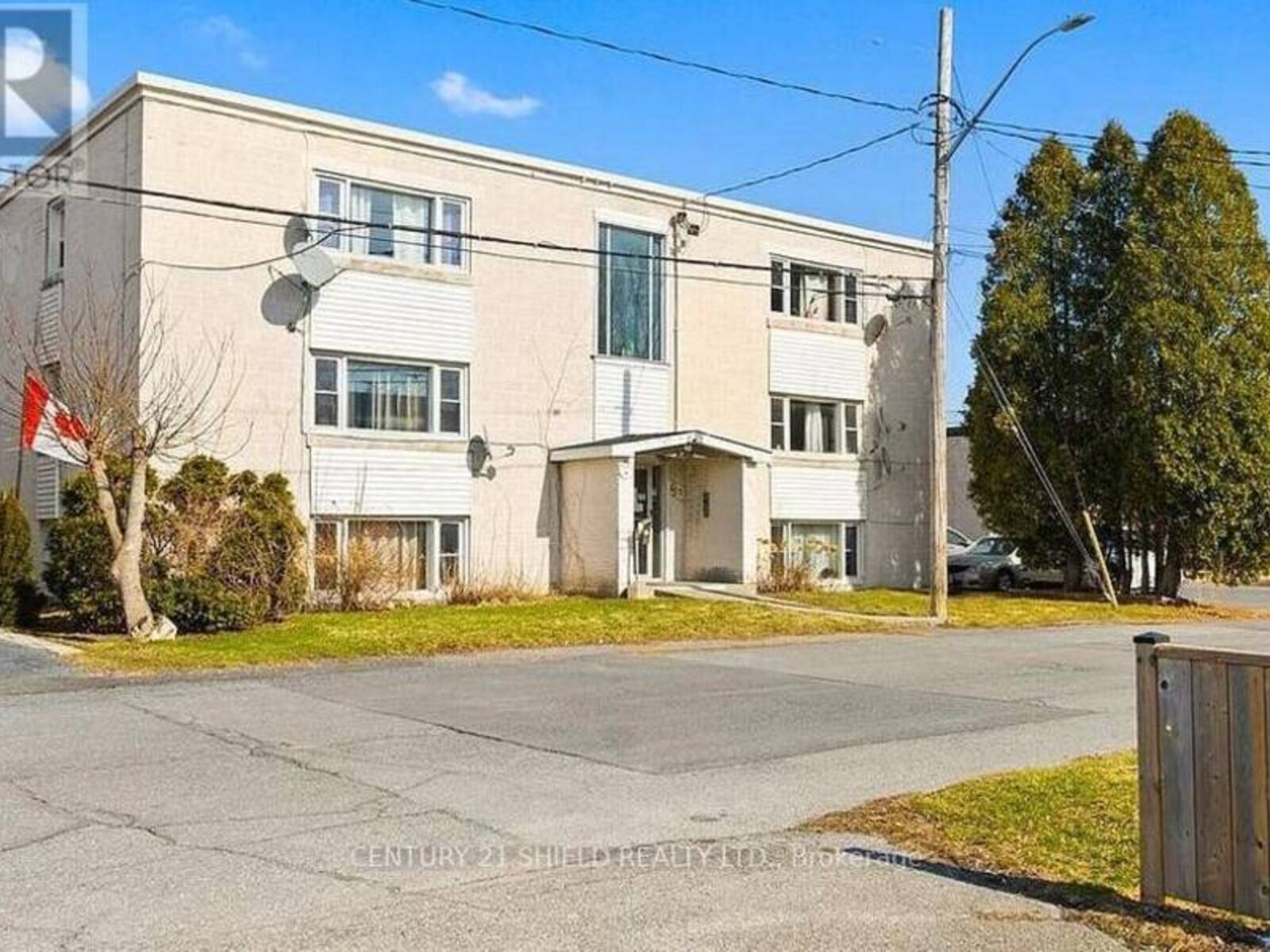 619 RIDLEY AVENUE, Cornwall, Ontario K6J 3V6