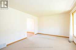 901 LAFLIN STREET | Cornwall Ontario | Slide Image Seven