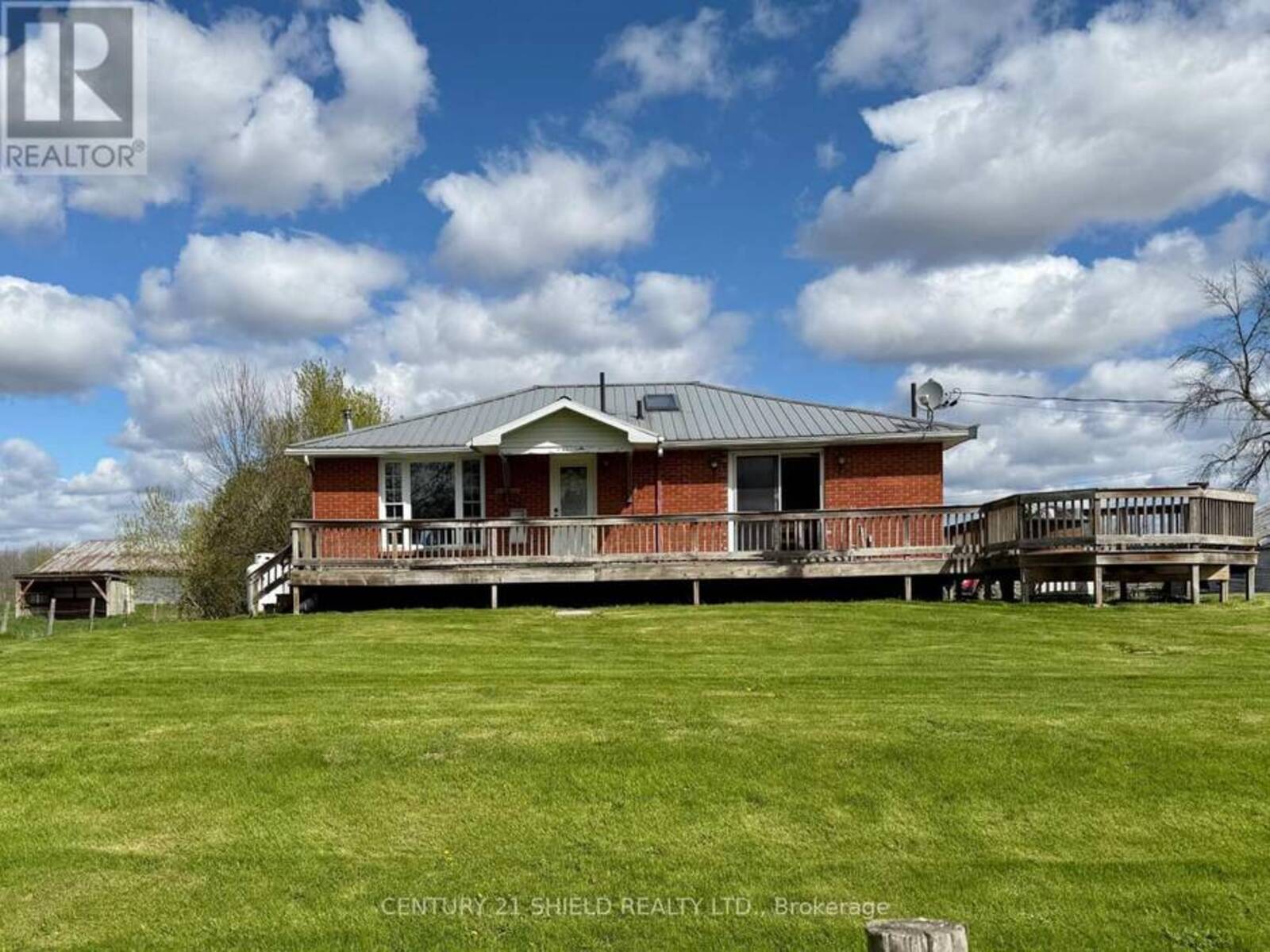 17637 ISLAND Road E, South Stormont, Ontario K0C 1S0