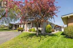 420 BEACH AVENUE | Cornwall Ontario | Slide Image Four