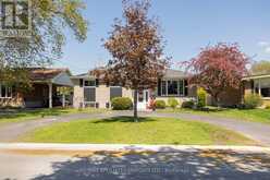 420 BEACH AVENUE | Cornwall Ontario | Slide Image Two