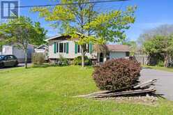 37 DICKINSON DRIVE | South Stormont Ontario | Slide Image Two