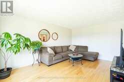 1107 GRAND AVENUE | Cornwall Ontario | Slide Image Sixteen