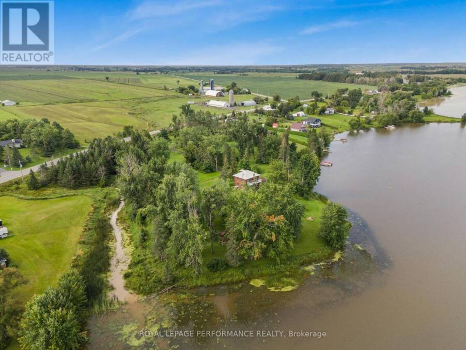 2970 BAY ROAD, L'Orignal, Ontario K0B 1K0