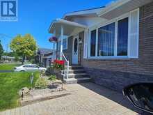524 ANTHONY STREET | Cornwall Ontario | Slide Image Two