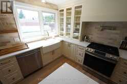 616 SURGENOR STREET W | Cornwall Ontario | Slide Image Sixteen