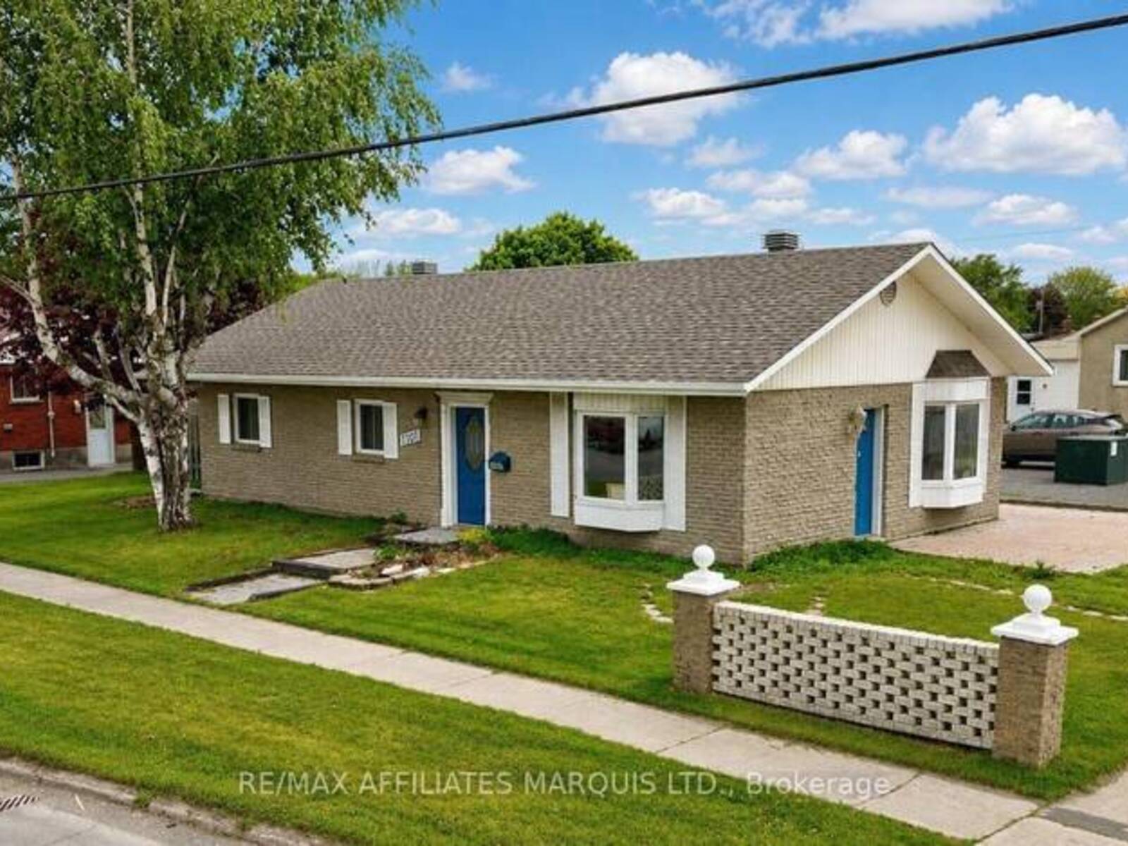 1101 MCCONNELL AVENUE, Cornwall, Ontario K6H 4N2