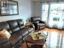 400 LYNWOOD DRIVE | Cornwall Ontario | Slide Image Five
