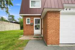 94 - 249 ROMULUS PRIVATE | Ottawa Ontario | Slide Image Three
