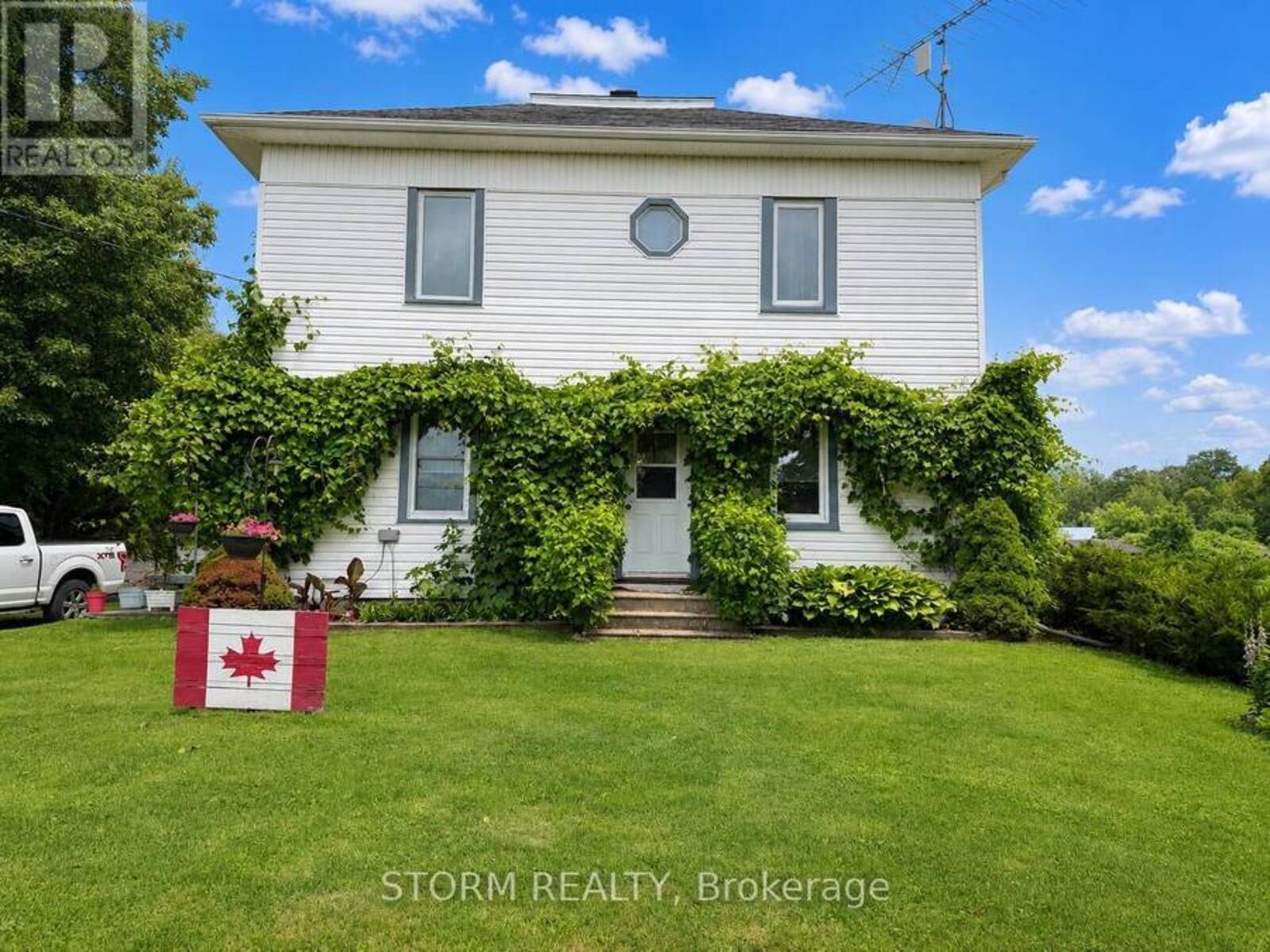 15477 RAYMOND ROAD, South Stormont, Ontario K0C 1Y0