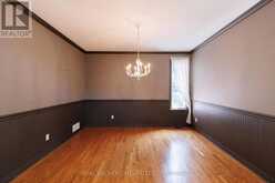 11 REDBRIDGE CRESCENT | Ottawa Ontario | Slide Image Sixteen