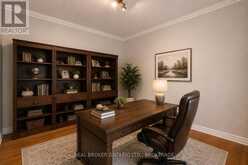 11 REDBRIDGE CRESCENT | Ottawa Ontario | Slide Image Nine